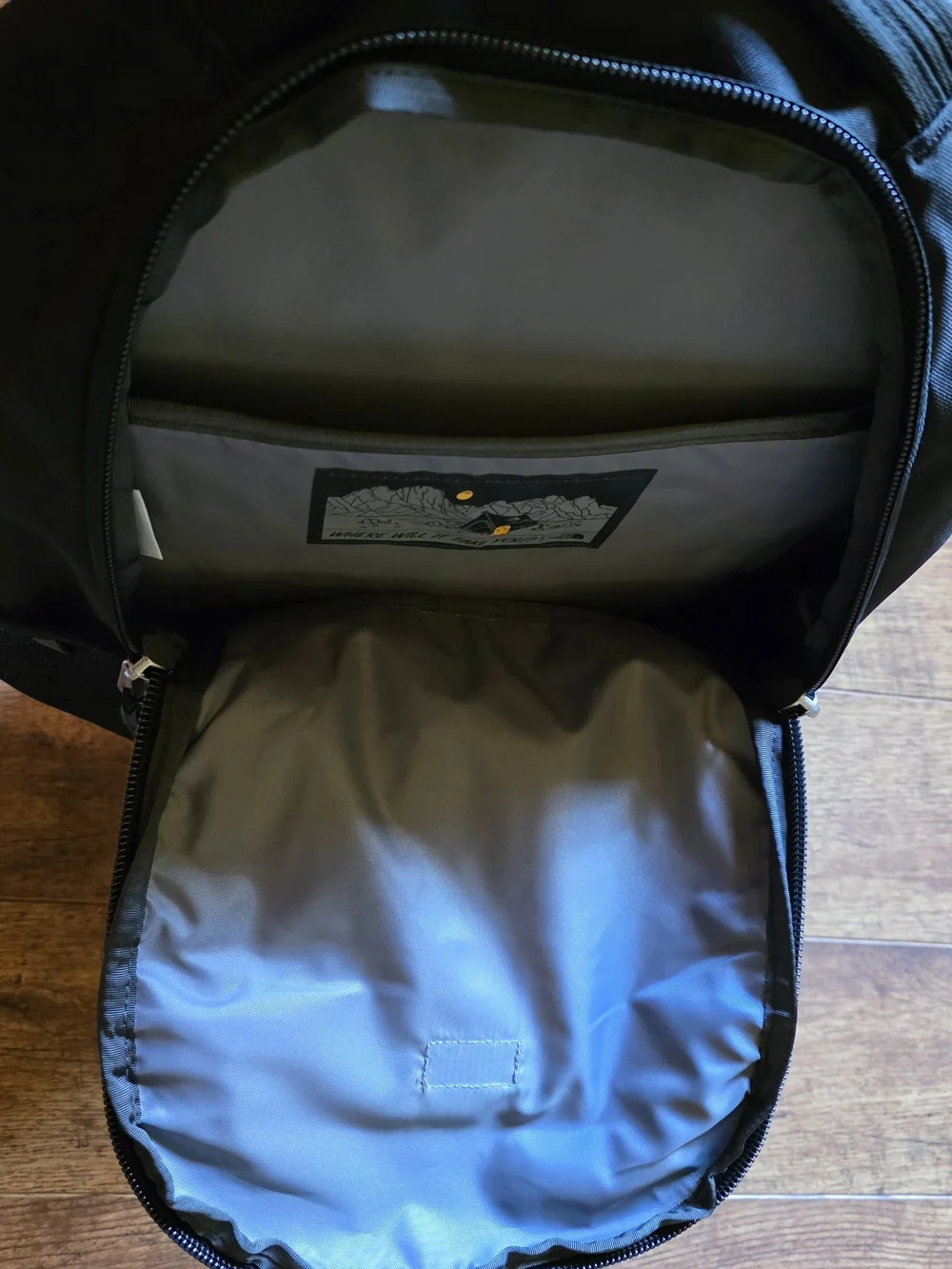 The North Face  U Jester Everyday  Backpack - PEGRN/BLK